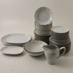 953 3351 DINNER SET